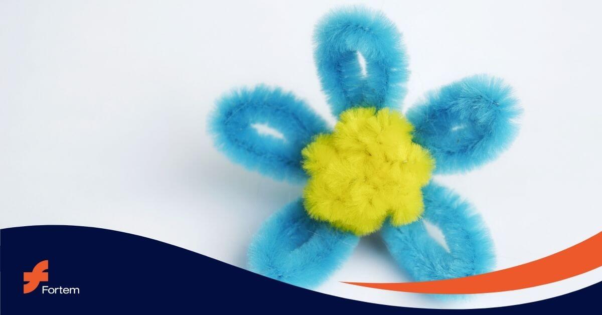 Pipe-cleaner flower